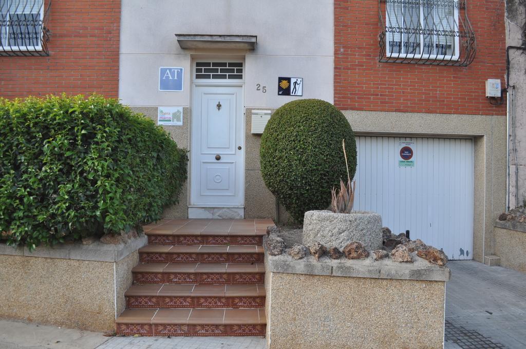 Apartamento Turistico La Ribera Del Marco Caces Rum bild